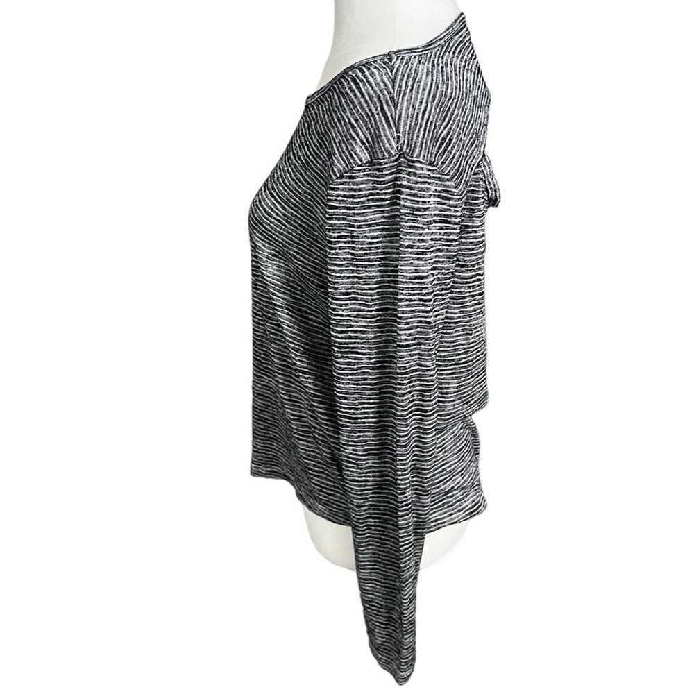 Athleta Breezy Long Sleeve small dark navy and white stripes - Picture 6 of 13